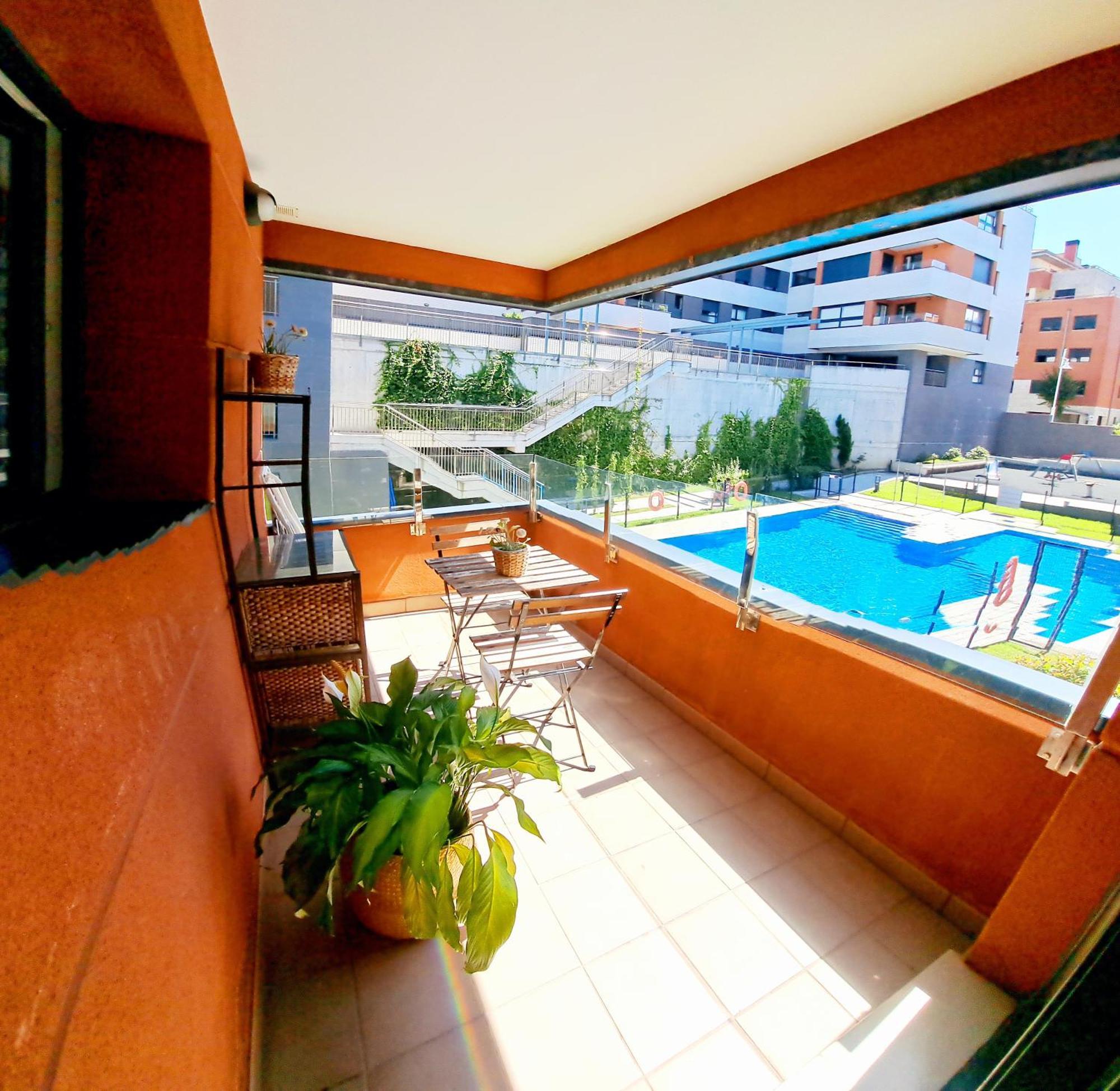 Costa Norte Gym Apartamento Con Terraza Garaje Y Piscina Castro Urdiales Kültér fotó